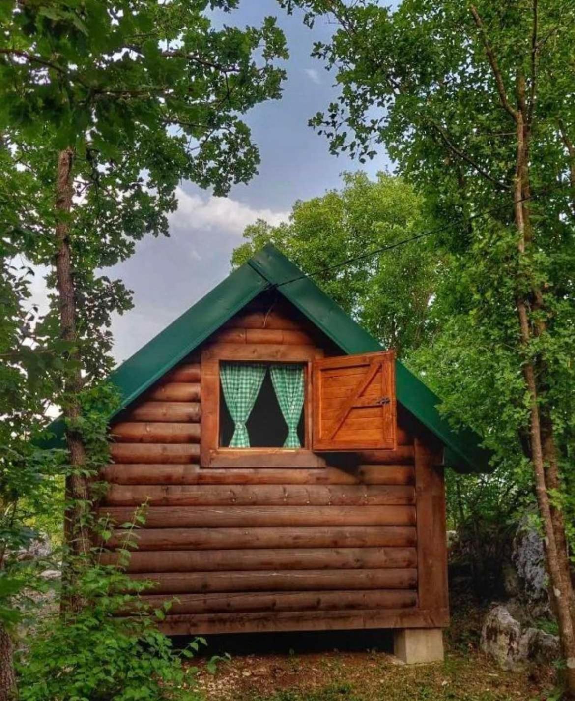 מלון סטינג'ה Camp Oaza,Lipa מראה חיצוני תמונה